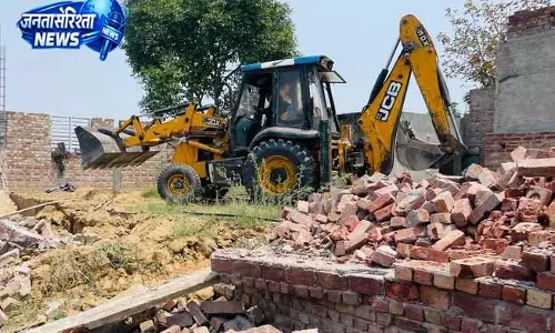 Sultanpur Lodhi में ड्रग तस्करों की संपत्ति पर पुलिस ने क़दम रखा