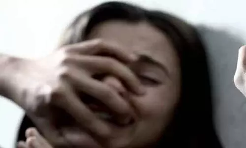 लॉज में BSC छात्रा के साथ रेप, छात्रनेता पर आरोप