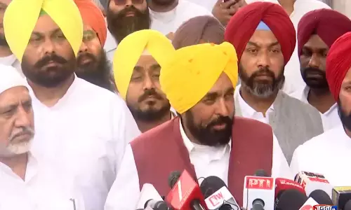 यहां नफ़रत की राजनीति नहीं चलेगी: मंत्री के ख़िलाफ़ ED की कार्रवाई पर पंजाब के CM मान का जवाब यहां नफ़रत की राजनीति नहीं चलेगी: मंत्री के ख़िलाफ़ ED की कार्रवाई पर पंजाब के CM मान का जवाब