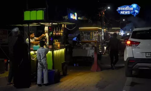 Rani Jhansi Road पर बढ़ते अतिक्रमण पर निगम के कदम नहीं