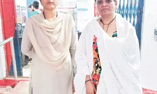 दुर्ग में अवैध सूदखोरी का खुलासा, महिला गिरफ्तार दुर्ग में अवैध सूदखोरी का खुलासा, महिला गिरफ्तार
