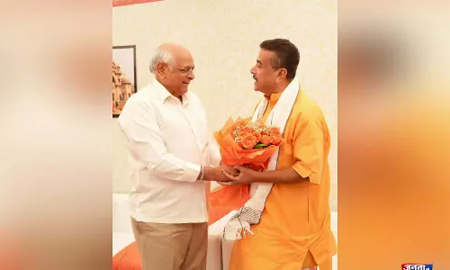 गुजरात के CM ने पश्चिम बंगाल के CM सुवेंदु अधिकारी के शपथ ग्रहण समारोह में भाग लिया