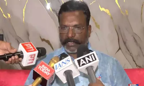 हम अब भी DMK के नेतृत्व वाले गठबंधन के साथ हैं...: VCK अध्यक्ष ने TVK के समर्थन पर अपना रुख स्पष्ट किया हम अब भी DMK के नेतृत्व वाले गठबंधन के साथ हैं...: VCK अध्यक्ष ने TVK के समर्थन पर अपना रुख स्पष्ट किया