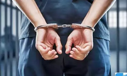 निवेश वेश के नाम पर 36 लाख की ठगी, आरोपी गिरफ्तार; 76 लाख की संपत्ति जब्त निवेश वेश के नाम पर 36 लाख की ठगी, आरोपी गिरफ्तार; 76 लाख की संपत्ति जब्त