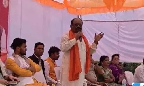 राजस्व कार्यों में देरी पर भड़के विधायक, अधिकारियों को दी सख्त नसीहत राजस्व कार्यों में देरी पर भड़के विधायक, अधिकारियों को दी सख्त नसीहत