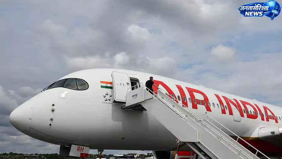एयर इंडिया में खर्चों पर सख्ती, CEO ने गैर-ज़रूरी खर्च टालने के दिए निर्देश एयर इंडिया में खर्चों पर सख्ती, CEO ने गैर-ज़रूरी खर्च टालने के दिए निर्देश