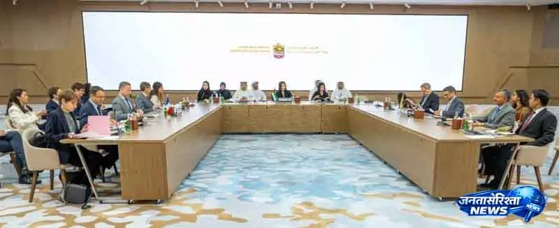 भारत, UAE और फ्रांस त्रिपक्षीय सहयोग के रोडमैप पर सहमत हुए भारत, UAE और फ्रांस त्रिपक्षीय सहयोग के रोडमैप पर सहमत हुए