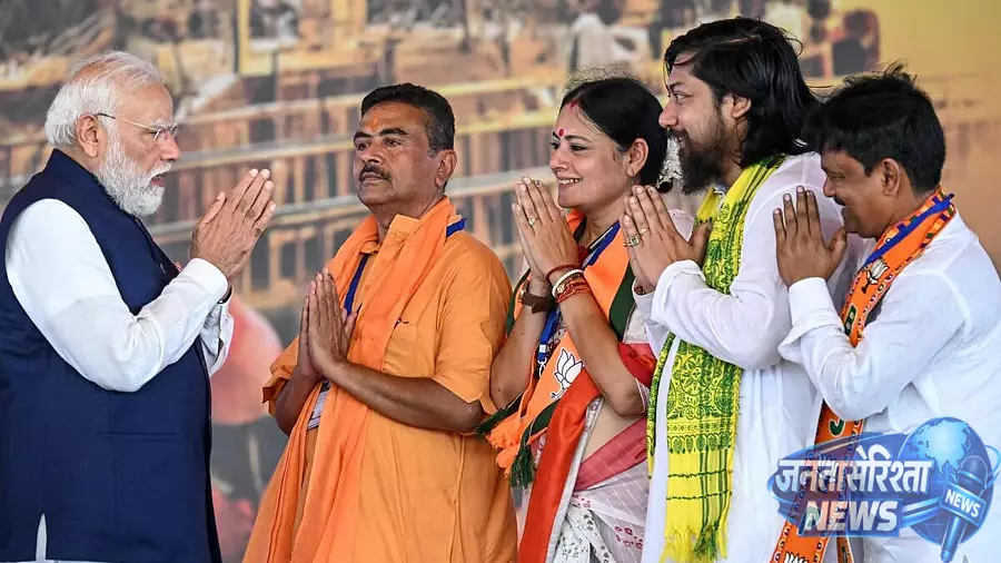 पहली BJP सरकार का गठन, सुवेंदु अधिकारी बने मुख्यमंत्री, पांच मंत्रियों ने ली शपथ पहली BJP सरकार का गठन, सुवेंदु अधिकारी बने मुख्यमंत्री, पांच मंत्रियों ने ली शपथ