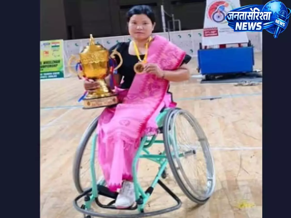 Manipur CM ने रितु चानू को कॉमनवेल्थ गेम्स चयन पर बधाई दी Manipur CM ने रितु चानू को कॉमनवेल्थ गेम्स चयन पर बधाई दी