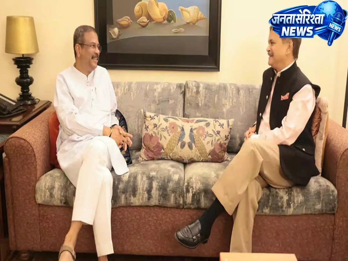 Tripura: धर्मेंद्र प्रधान ने त्रिपुरा विश्वविद्यालय के चांसलर से मिलकर पूर्वोत्तर की उच्च शिक्षा पर की समीक्षा Tripura: धर्मेंद्र प्रधान ने त्रिपुरा विश्वविद्यालय के चांसलर से मिलकर पूर्वोत्तर की उच्च शिक्षा पर की समीक्षा