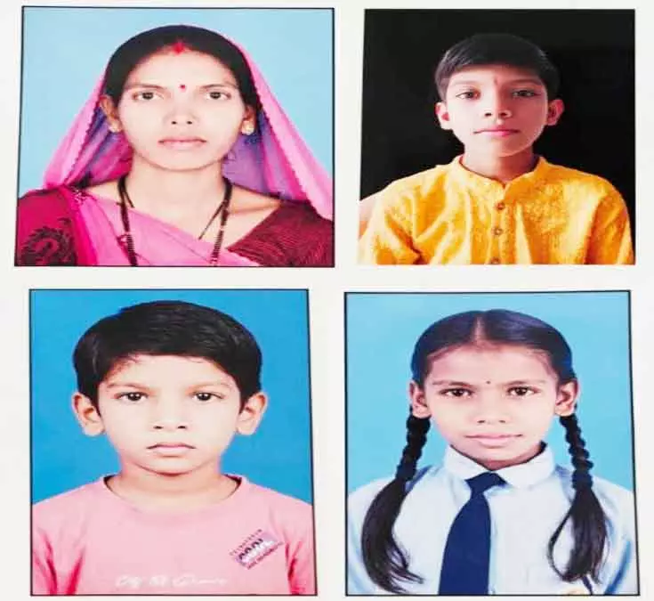 मां अपने बेटों और बेटी सहित लापता, परिजन चिंतित मां अपने बेटों और बेटी सहित लापता, परिजन चिंतित