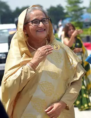 शेख हसीना ने सुवेंदु अधिकारी को दी बधाई, बोलीं-भारत-बांग्लादेश की दोस्ती में पश्चिम बंगाल की खास जगह है शेख हसीना ने सुवेंदु अधिकारी को दी बधाई, बोलीं-भारत-बांग्लादेश की दोस्ती में पश्चिम बंगाल की खास जगह है