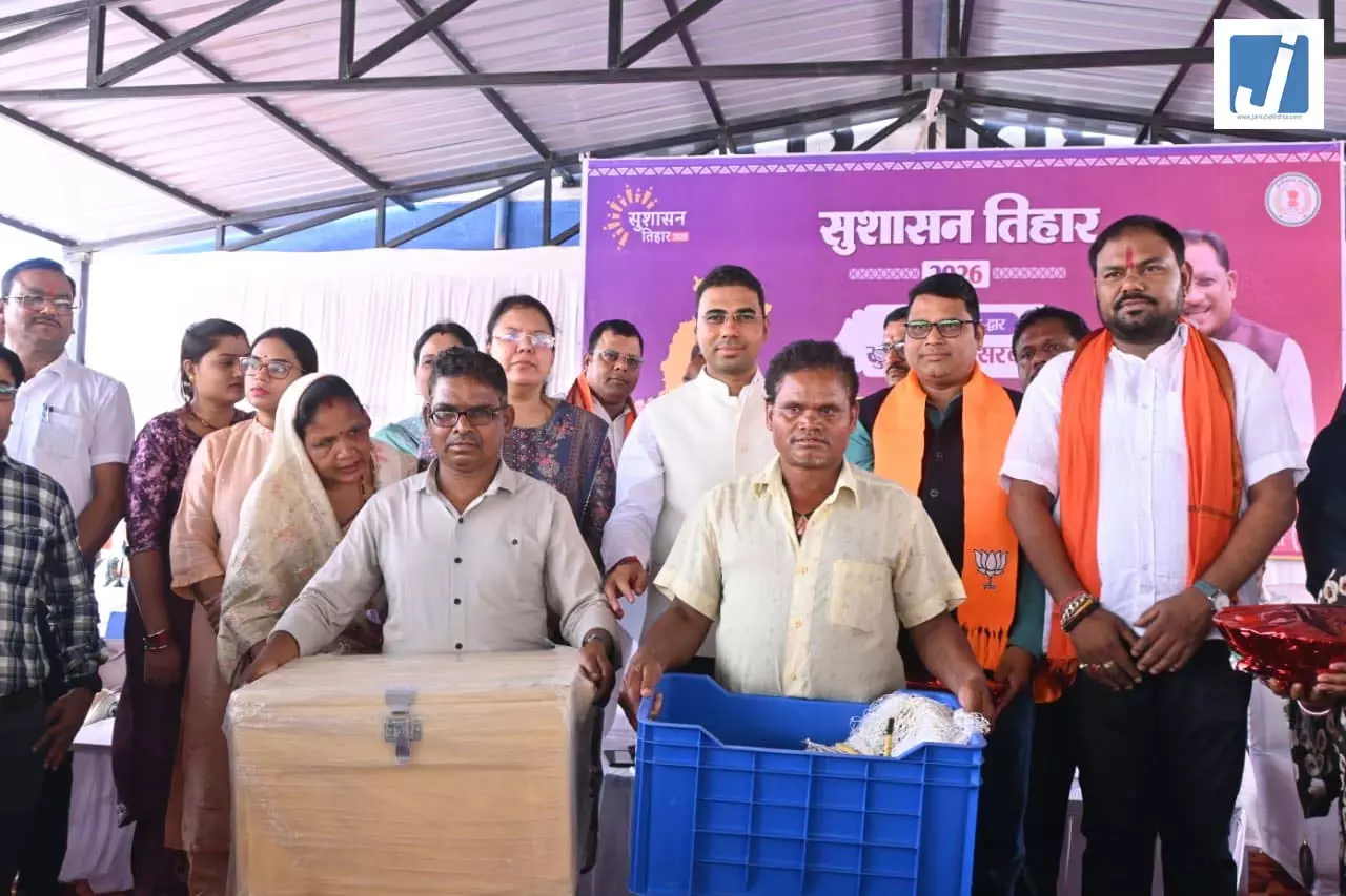 मोहतरा शिविर में 18 गांव के लोगों की सुनी गई समस्या मोहतरा शिविर में 18 गांव के लोगों की सुनी गई समस्या