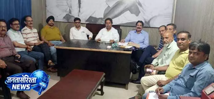 कांग्रेस प्रवासियों के हितों के लिए काम करने को तैयार: Bhalla कांग्रेस प्रवासियों के हितों के लिए काम करने को तैयार: Bhalla