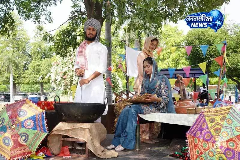 Ludhiana के वेट यूनिवर्सिटी में विरासत मेले ने संस्कृति प्रेमियों को मोह लिया Ludhiana के वेट यूनिवर्सिटी में विरासत मेले ने संस्कृति प्रेमियों को मोह लिया