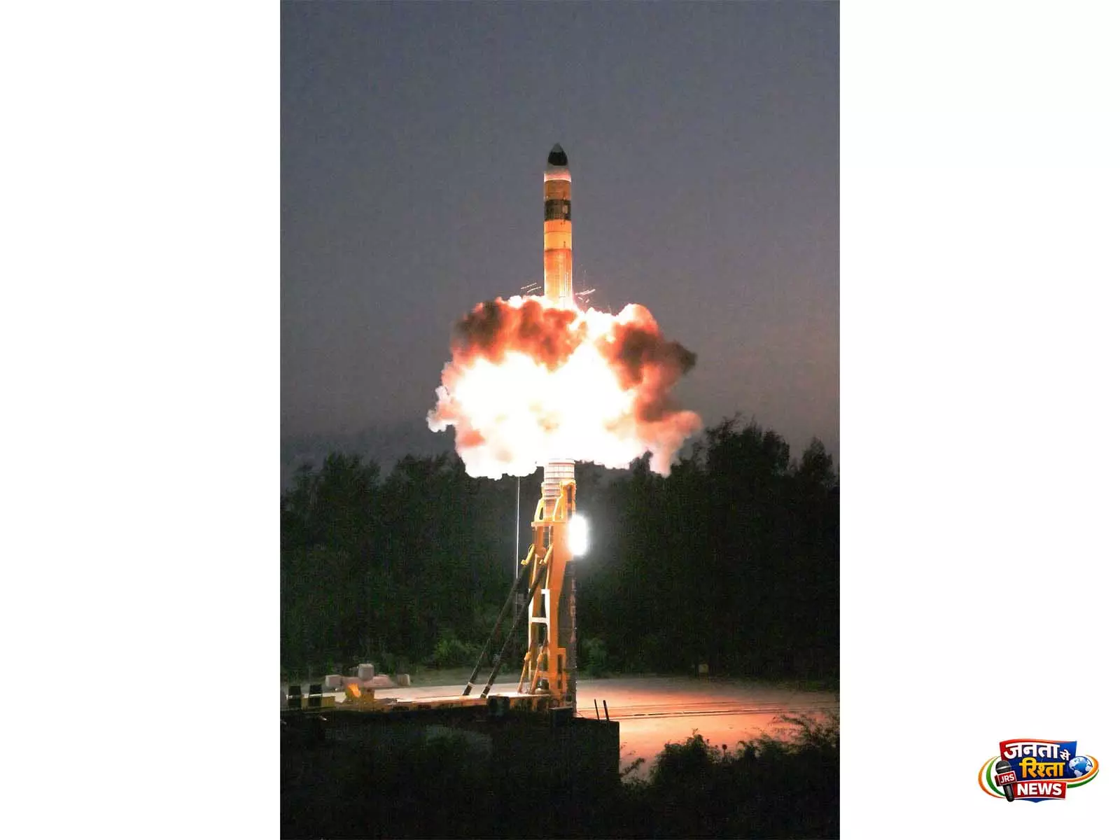 भारत ने MIRV प्रणाली के साथ अग्नि मिसाइल का सफल किया परीक्षण भारत ने MIRV प्रणाली के साथ अग्नि मिसाइल का सफल किया परीक्षण