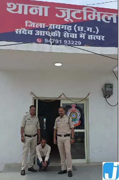 ऑपरेशन अंकुश के तहत सट्टा खाईवाल गिरफ्तार, जेल परिसर के सामने चल रहा था खेल ऑपरेशन अंकुश के तहत सट्टा खाईवाल गिरफ्तार, जेल परिसर के सामने चल रहा था खेल