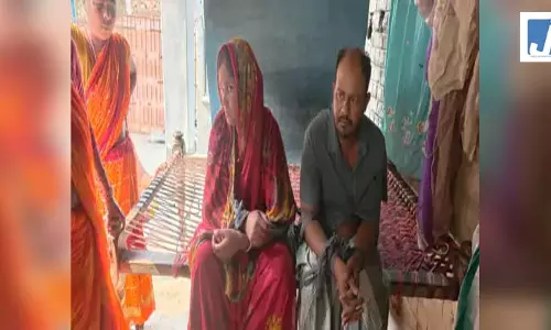 महिला के साथ आपत्तिजनक हालत में पकड़े गए मदरसा शिक्षक, जमकर बवाल हुआ