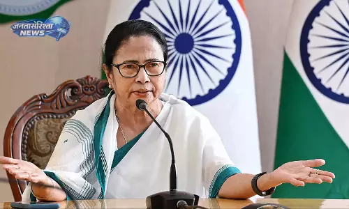 ममता बनर्जी ने BJP के खिलाफ विपक्षी एकता का आह्वान किया ममता बनर्जी ने BJP के खिलाफ विपक्षी एकता का आह्वान किया