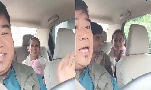 कैब ड्राइवर ने टूरिस्ट कपल को लाइव गाने से चौंकाया, रिएक्शन कैमरे में कैद – VIDEO कैब ड्राइवर ने टूरिस्ट कपल को लाइव गाने से चौंकाया, रिएक्शन कैमरे में कैद – VIDEO