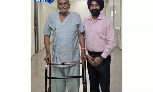 Dr. Ranjit ने बुजुर्ग मरीज पर किया उच्च स्तरीय ऑर्थोपेडिक सर्जरी Dr. Ranjit ने बुजुर्ग मरीज पर किया उच्च स्तरीय ऑर्थोपेडिक सर्जरी