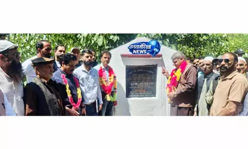 MLA ने किया सड़क, जल और सामाजिक परियोजनाओं का शिलान्यास MLA ने किया सड़क, जल और सामाजिक परियोजनाओं का शिलान्यास
