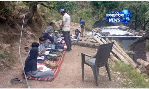 Rajouri Panchayat में बच्चों के लिए नई स्कूल बिल्डिंग का इंतजार लंबा हुआ Rajouri Panchayat में बच्चों के लिए नई स्कूल बिल्डिंग का इंतजार लंबा हुआ