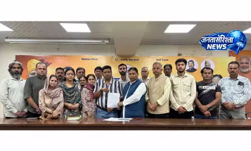 Sat Sharma ने पेंडिंग मामलों के शीघ्र निपटान का आश्वासन दिया Sat Sharma ने पेंडिंग मामलों के शीघ्र निपटान का आश्वासन दिया