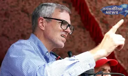 Omar अब्दुल्ला ने महबूबा मुफ्ती के आरोपों पर दिया जवाब Omar अब्दुल्ला ने महबूबा मुफ्ती के आरोपों पर दिया जवाब