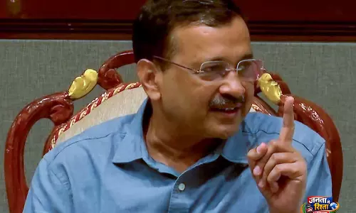 Arvind Kejriwal ने पंजाब के मंत्री संजीव अरोड़ा की सराहना की Arvind Kejriwal ने पंजाब के मंत्री संजीव अरोड़ा की सराहना की