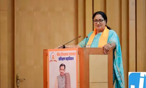 सीएम रेखा गुप्ता और दिल्ली भाजपा अध्यक्ष ने पार्टी कार्यकर्ताओं को प्रशिक्षित किया