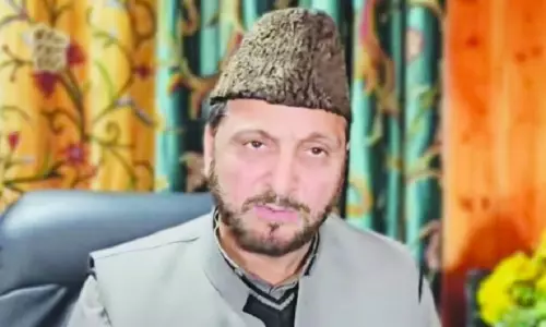 Srinagar: ड्रग तस्कर के जनाजे की नमाज नहीं पढ़ी जाएगी: मुफ्ती नासिर Srinagar: ड्रग तस्कर के जनाजे की नमाज नहीं पढ़ी जाएगी: मुफ्ती नासिर
