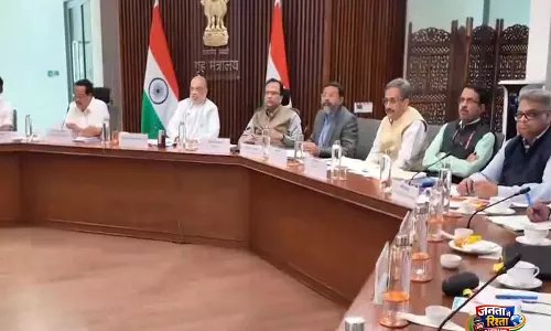 अमित शाह ने Delhi में एक उच्च-स्तरीय बैठक में बाढ़ और लू से निपटने के लिए देश की तैयारियों की समीक्षा की अमित शाह ने Delhi में एक उच्च-स्तरीय बैठक में बाढ़ और लू से निपटने के लिए देश की तैयारियों की समीक्षा की