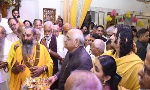 मुख्यमंत्री ने अहमदाबाद के सनातन रामधाम मंदिर के अभिषेक समारोह में भाग लिया मुख्यमंत्री ने अहमदाबाद के सनातन रामधाम मंदिर के अभिषेक समारोह में भाग लिया