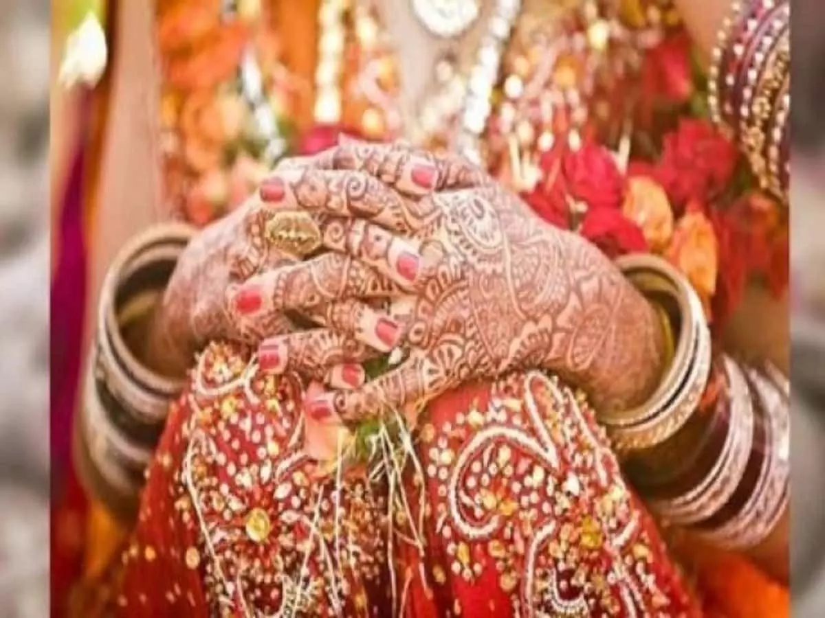 बराती ने दुल्हन की बहन के साथ किया बुरा बर्ताव, टूट गई शादी बराती ने दुल्हन की बहन के साथ किया बुरा बर्ताव, टूट गई शादी