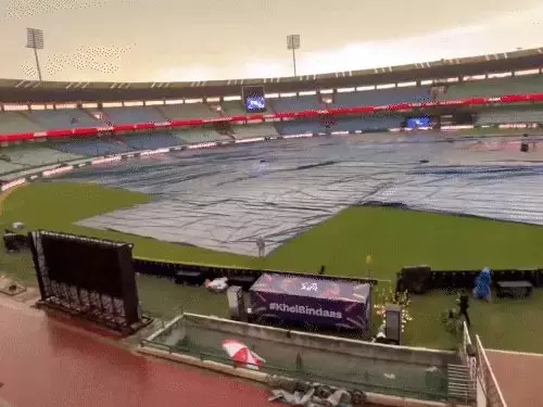 RCB और MI के बीच रायपुर में आज IPL मैच RCB और MI के बीच रायपुर में आज IPL मैच