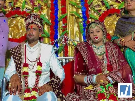 शादी की सालगिरह पर गर्भवती विवाहिता की संदिग्ध मौत, रूह कंपा देने वाली घटना सामने आई शादी की सालगिरह पर गर्भवती विवाहिता की संदिग्ध मौत, रूह कंपा देने वाली घटना सामने आई
