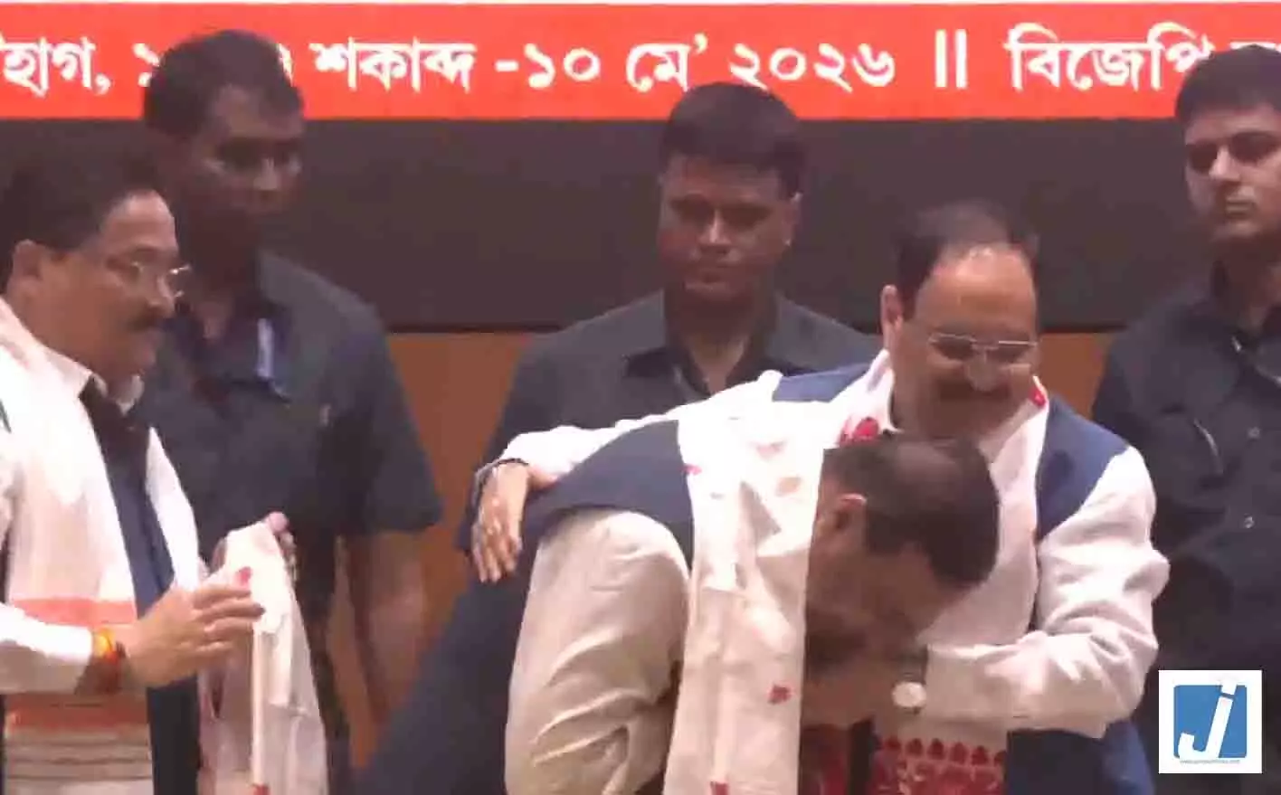 हिमंत बिस्वा सरमा 12 मई को असम के मुख्यमंत्री पद की शपथ लेंगे, विधायक दल के नेता चुने गए हिमंत बिस्वा सरमा 12 मई को असम के मुख्यमंत्री पद की शपथ लेंगे, विधायक दल के नेता चुने गए