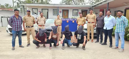 ड्रग्स के बड़े नेटवर्क का खुलासा, 8 युवक गिरफ्तार ड्रग्स के बड़े नेटवर्क का खुलासा, 8 युवक गिरफ्तार