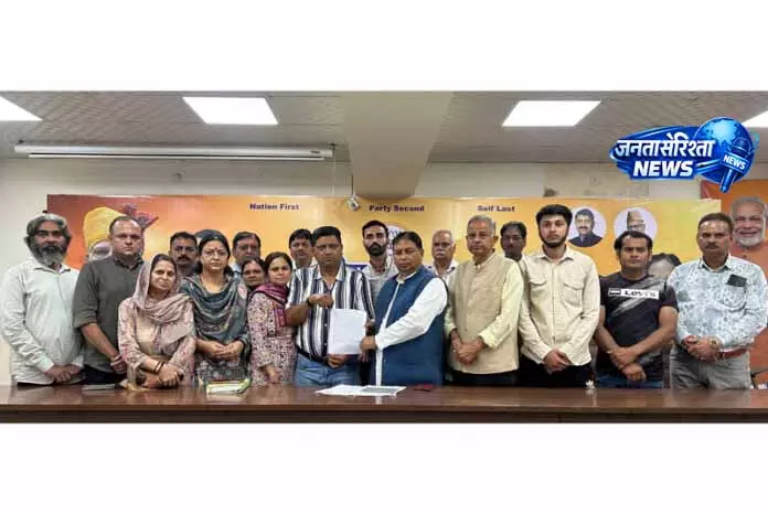 Sat Sharma ने पेंडिंग मामलों के शीघ्र निपटान का आश्वासन दिया Sat Sharma ने पेंडिंग मामलों के शीघ्र निपटान का आश्वासन दिया