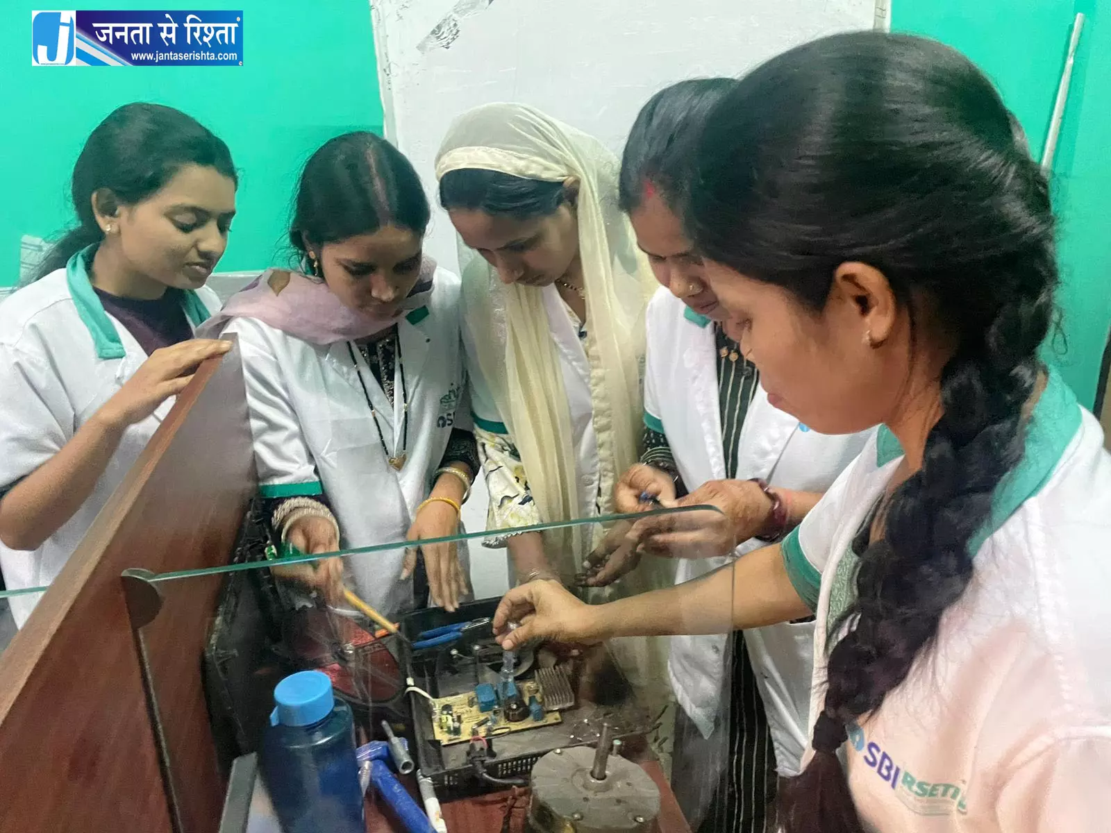 पुरूषों के वर्चस्व वाले एक और क्षेत्र में पैर जमाने महिलाएं तैयार पुरूषों के वर्चस्व वाले एक और क्षेत्र में पैर जमाने महिलाएं तैयार