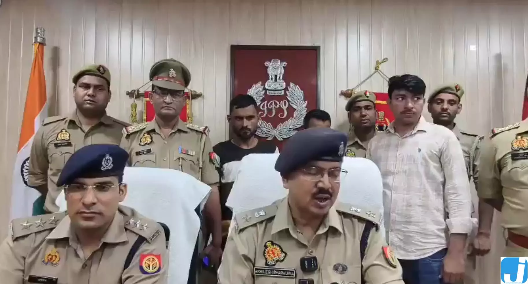 अज्ञात महिला की हत्या का खुलासा, प्रेम प्रसंग में दबाव के चलते वारदात अज्ञात महिला की हत्या का खुलासा, प्रेम प्रसंग में दबाव के चलते वारदात