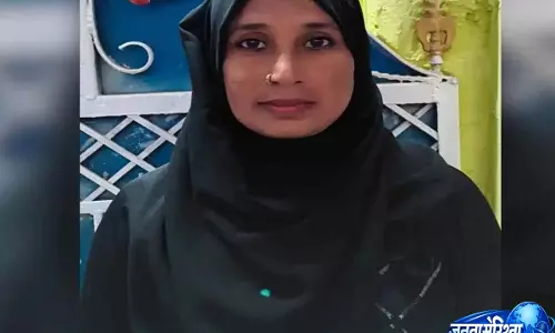Hyderabad: ओमान में फंसी हैदराबाद महिला की 3 महीने बाद वापसी Hyderabad: ओमान में फंसी हैदराबाद महिला की 3 महीने बाद वापसी