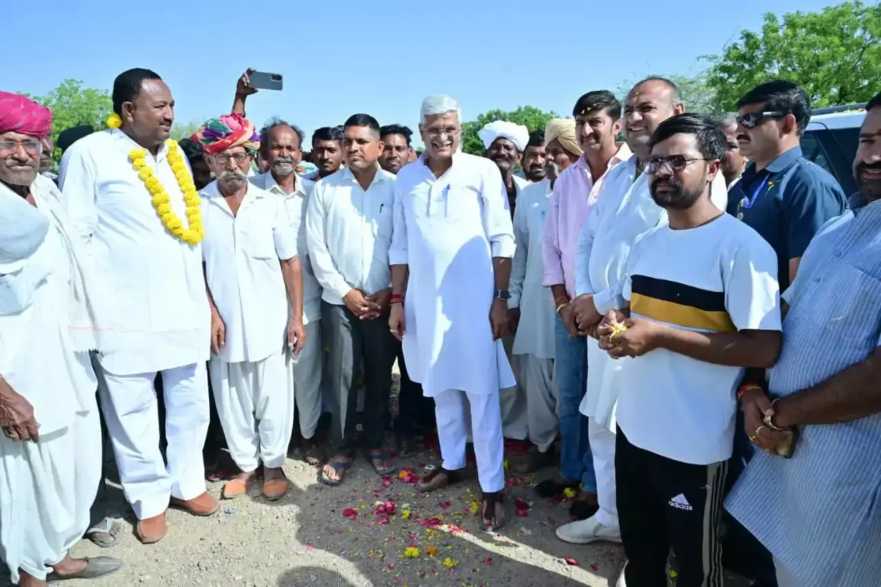Jaipur: शेखावत ने विकास योजनाओं को लेकर सरकार की मंशा बताई Jaipur: शेखावत ने विकास योजनाओं को लेकर सरकार की मंशा बताई