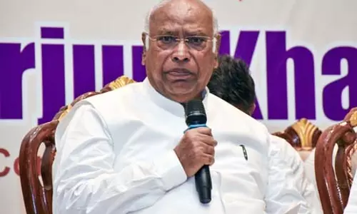 तमिलनाडु: चुनाव नतीजों के बाद विधानसभा की पहली बैठक, स्पीकर का मंगलवार को होगा चुनाव तमिलनाडु: चुनाव नतीजों के बाद विधानसभा की पहली बैठक, स्पीकर का मंगलवार को होगा चुनाव