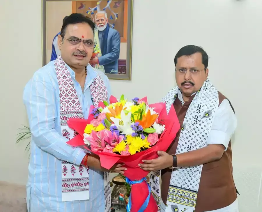 Jaipur: मुख्यमंत्री भजनलाल शर्मा और भाजपा अध्यक्ष नितीन नवीन के बीच हुई बातचीत Jaipur: मुख्यमंत्री भजनलाल शर्मा और भाजपा अध्यक्ष नितीन नवीन के बीच हुई बातचीत