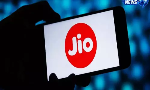 Jio Platforms IPO का मकसद सिर्फ़ फ़ंड जुटाना: मुकेश अंबानी Jio Platforms IPO का मकसद सिर्फ़ फ़ंड जुटाना: मुकेश अंबानी