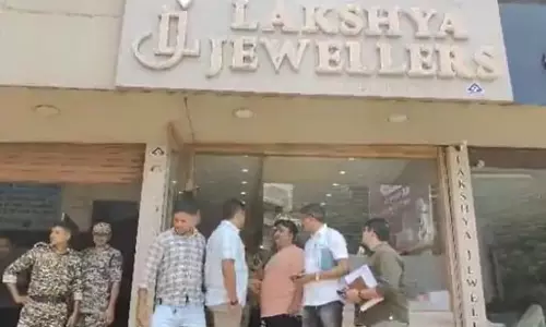 रायपुर के सोना-चांदी दुकान में 1 करोड़ की चोरी रायपुर के सोना-चांदी दुकान में 1 करोड़ की चोरी