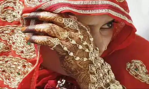 मंडप में सात फेरे की तैयारी के बीच दूल्हे से मांगी मेडिकल रिपोर्ट, नहीं देने पर दुल्हन ने तोड़ी शादी मंडप में सात फेरे की तैयारी के बीच दूल्हे से मांगी मेडिकल रिपोर्ट, नहीं देने पर दुल्हन ने तोड़ी शादी