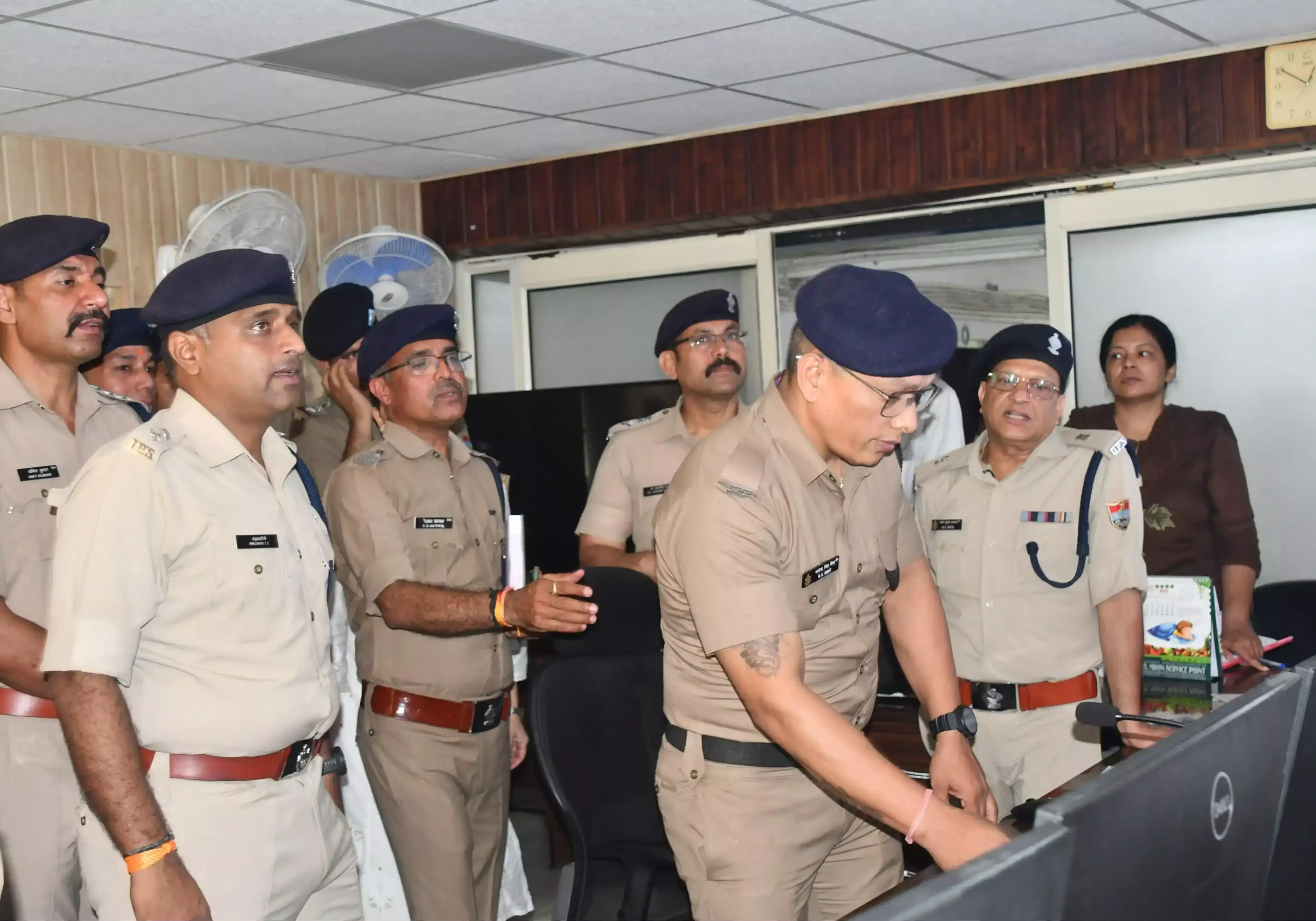 Haldwani: ऑनलाइन ठगी पर तेजी से कार्रवाई के निर्देश जारी Haldwani: ऑनलाइन ठगी पर तेजी से कार्रवाई के निर्देश जारी